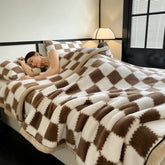 Hooux Checkerboard Grade A Half-sides Fleece Keep Warm Blanket Autumn Winter Warmth Throw Blankets for Sofa Napping Shawl Blanket Cozy