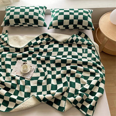 Hooux Vintage Checkerboard Blanket Lamb Fleece Blanket Autumn and Winter Warm Fleece Blanket Nordic Sofa Nap Blanket