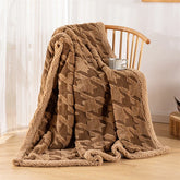 Hooux Modern Simple Lamb Fleece Blanket Autumn and Winter Thickened Warm Sofa Blanket Houndstooth Lunch Break Cover Blanket