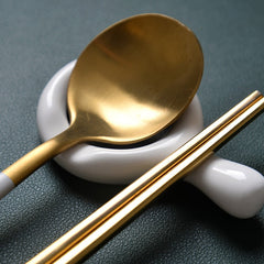 Hooux White Ceramic Spoon Chopstick Ring Holder Egg Stand Support Chinese Korean Japanese Chop Stick Shelf Organizer Home Table Decor
