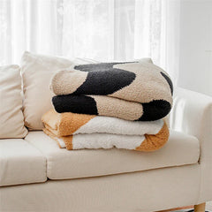 Hooux Nordic Style Half-side Velvet Knitted Sofa Blanket Modern Simple Wave Shape Air Conditioning Shawl Cover Blanket