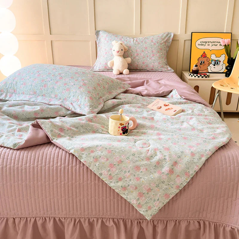 Hooux Soft Quilt Summer Blanket Double Bedspread Floral Style Comforter 200x230cm Thin Duvets 여름이불 (Pillowcase Need Order)