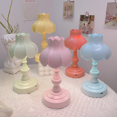 Hooux Pastel Lotus Table Lamp